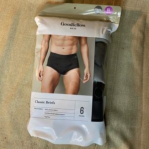 Men’s classic briefs 6 pk - never opened